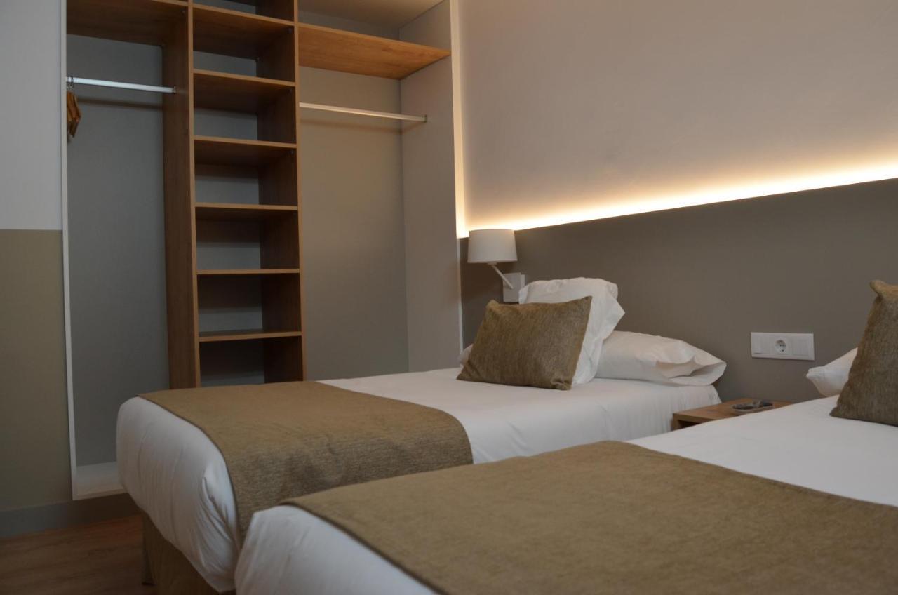 Hotel Airinos 3* Кангас де Морацо Екстериор снимка