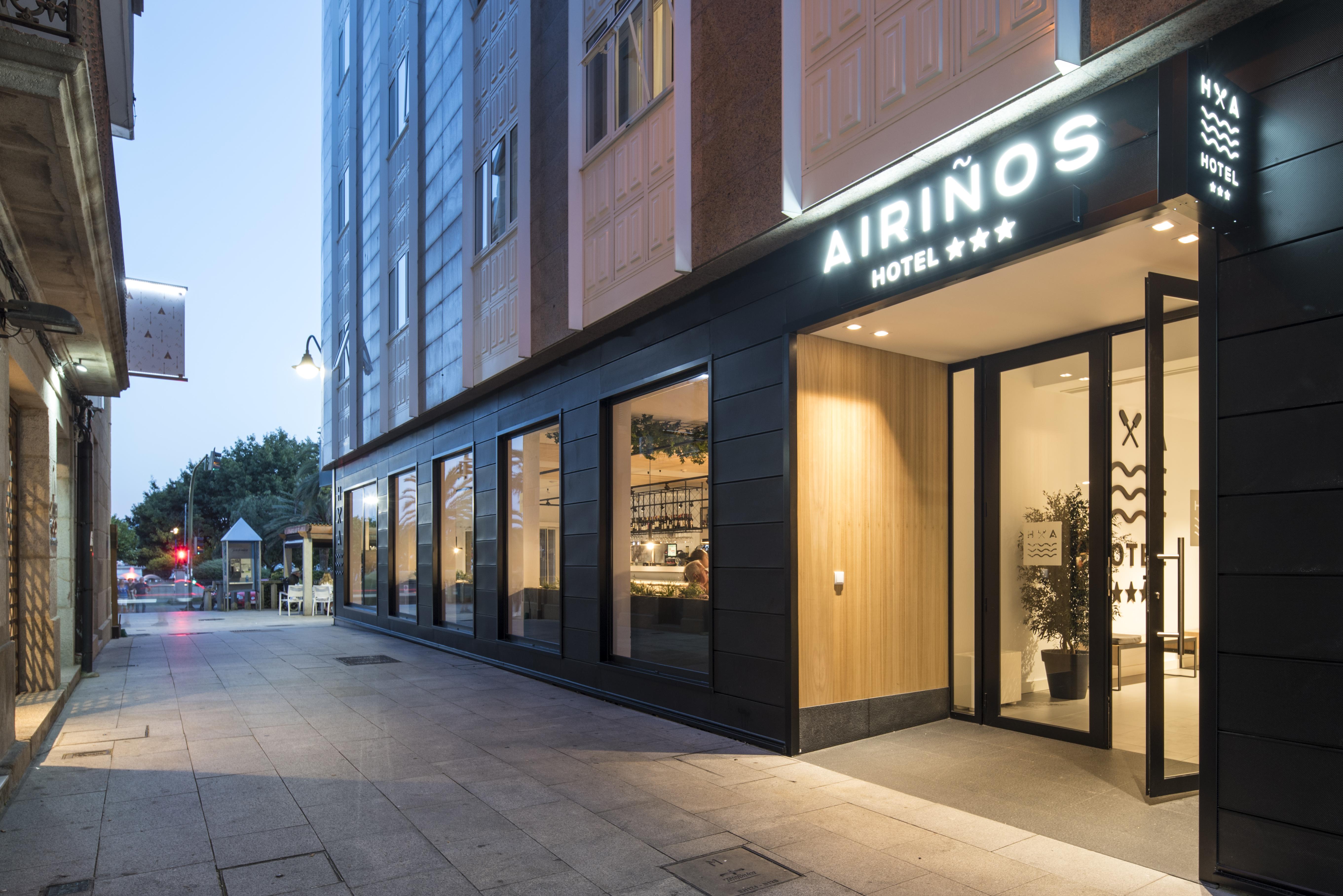 Hotel Airinos 3* Кангас де Морацо Екстериор снимка
