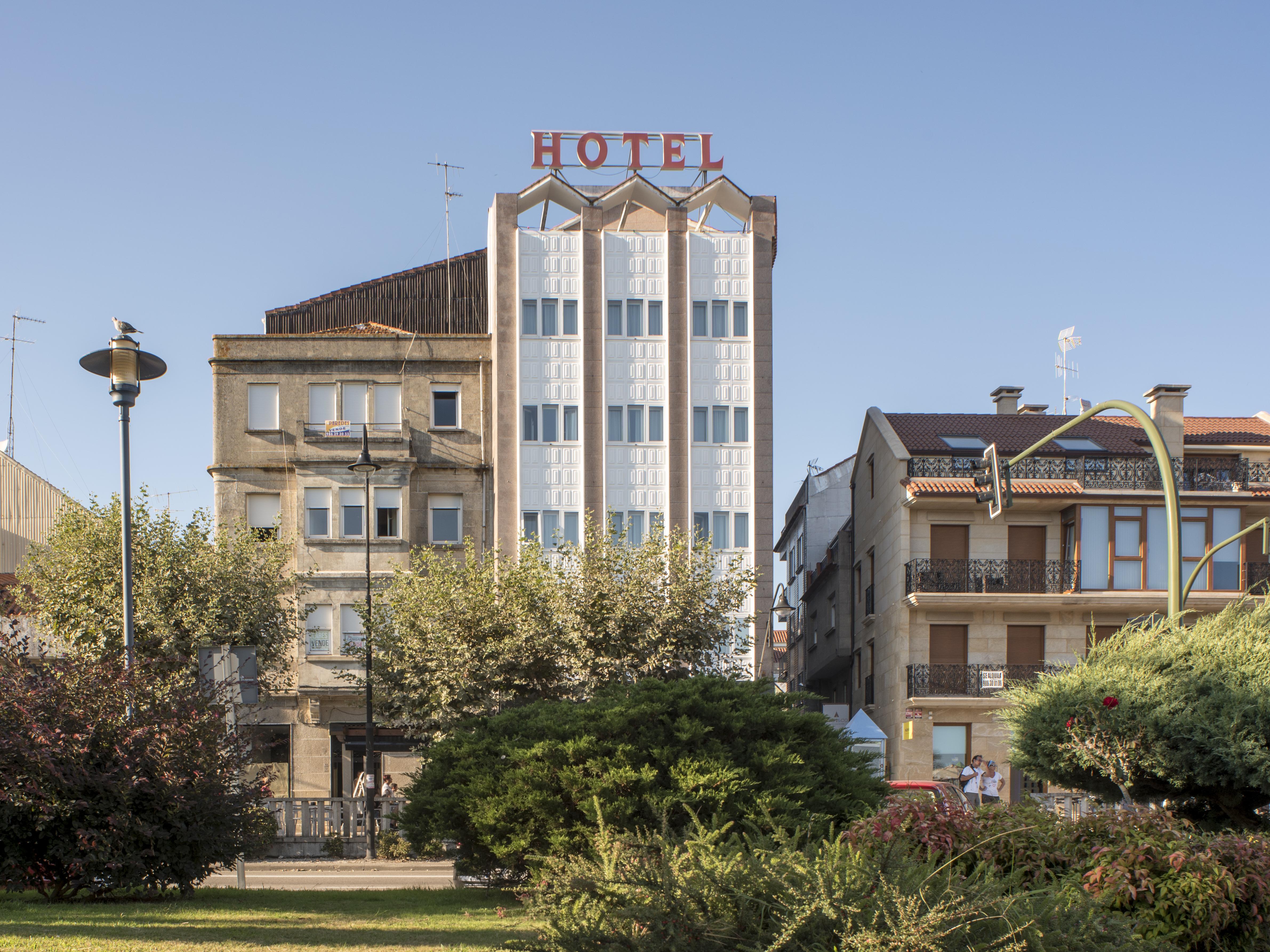 Hotel Airinos 3* Кангас де Морацо Екстериор снимка