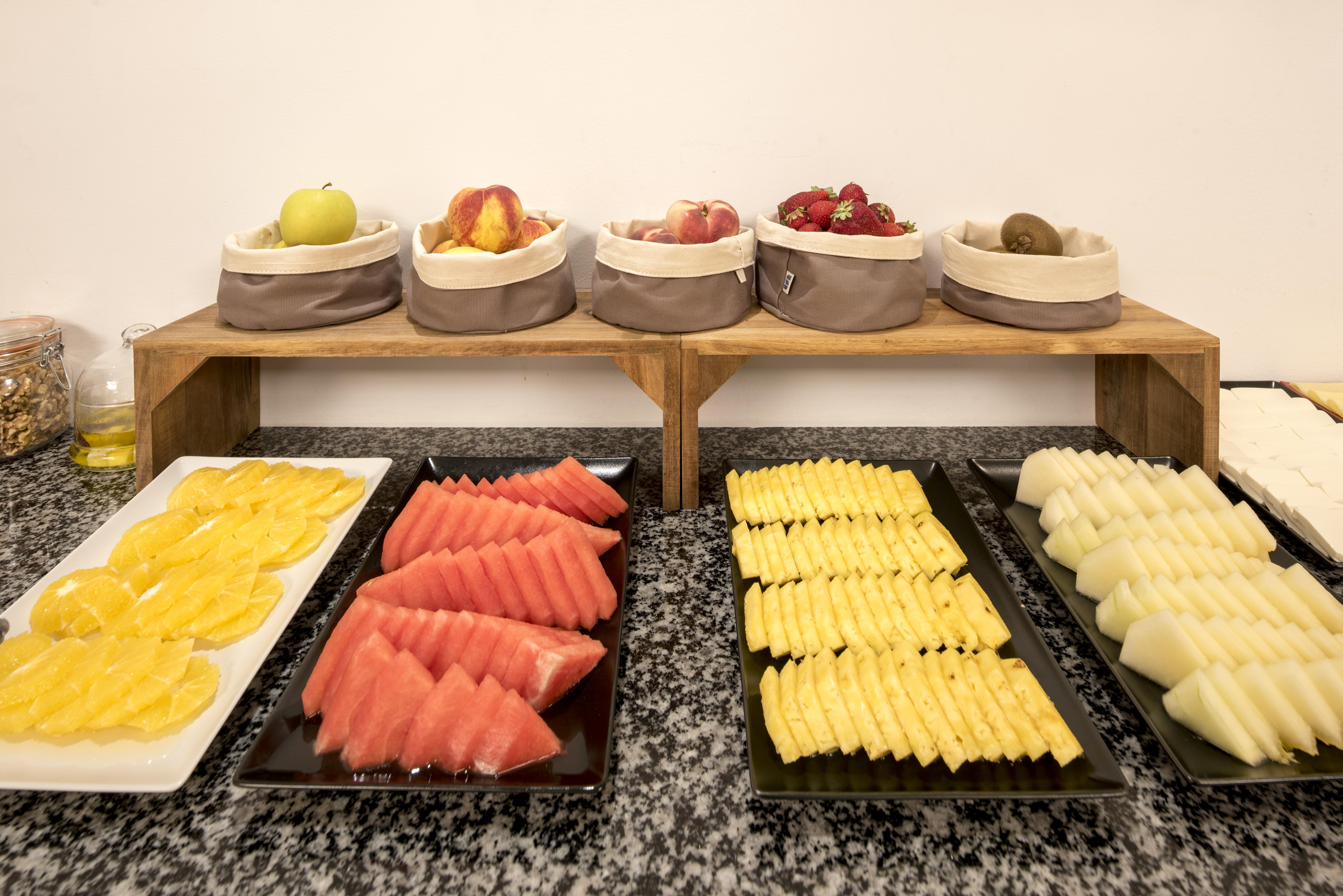 Hotel Airinos 3* Кангас де Морацо Екстериор снимка