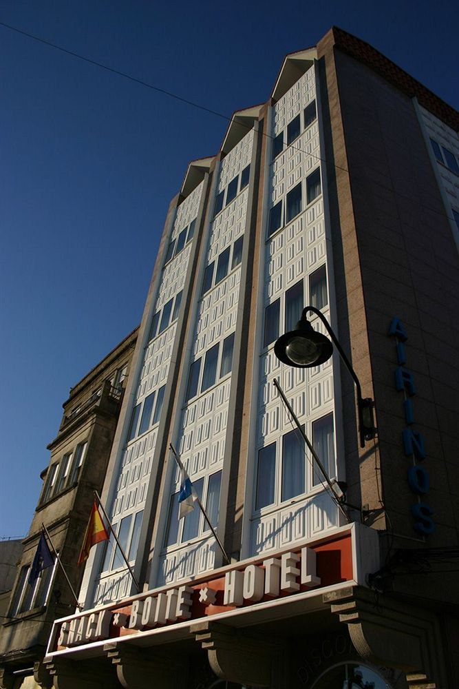 Hotel Airinos 3* Кангас де Морацо Екстериор снимка