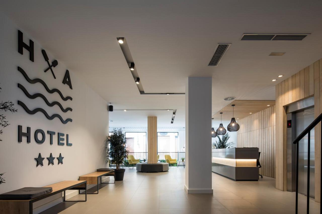 Hotel Airinos 3* Кангас де Морацо Екстериор снимка